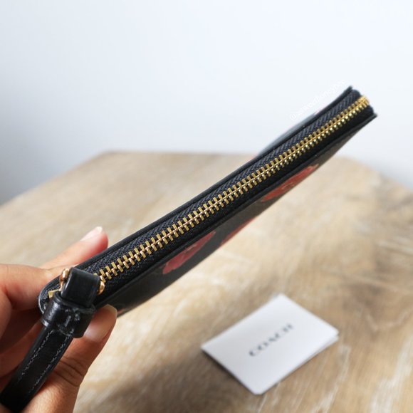 *SOLD* *NEW* COACH FLOWER ZIP WRISTLET - BLACK - Picture 4 of 8